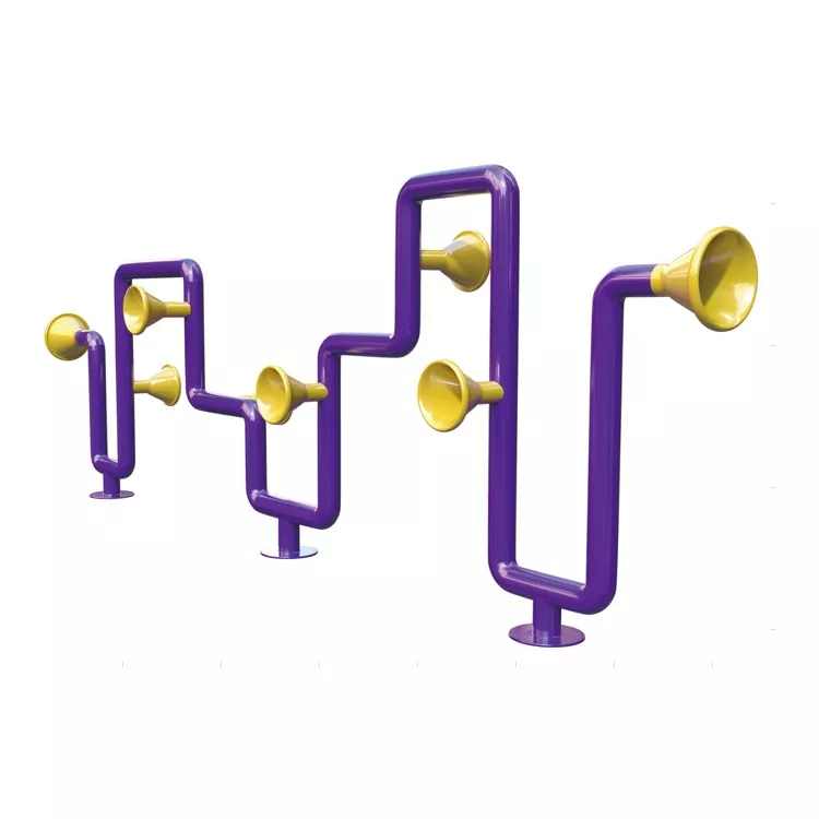 Sprekende buizen buiten sonische speeltuin